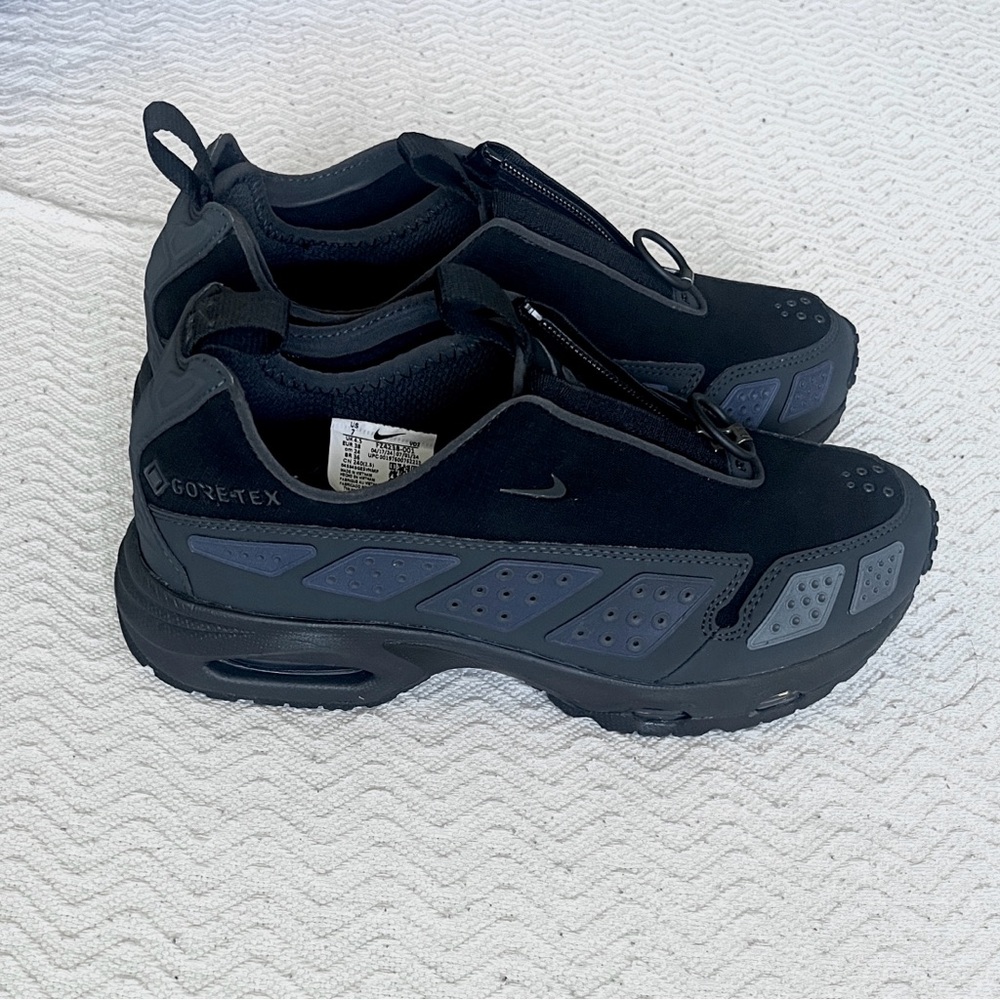 Nike Air Sunder Max GORE-TEX women’s All-Black Sneakers